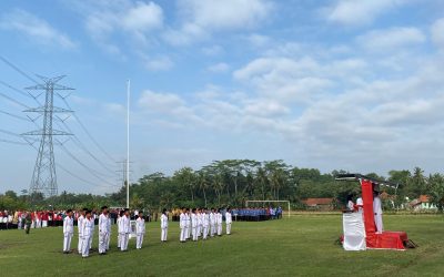 Merah Putih Berkibar: Upacara HUT Kemerdekaan yang Khidmat di Karangjengkol